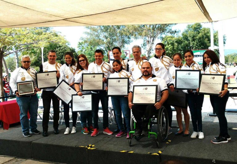 Reconocen a los mejores deportistas y entrenadores del Estado