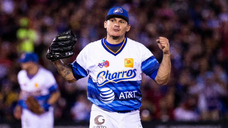 Charros a un paso de la final.