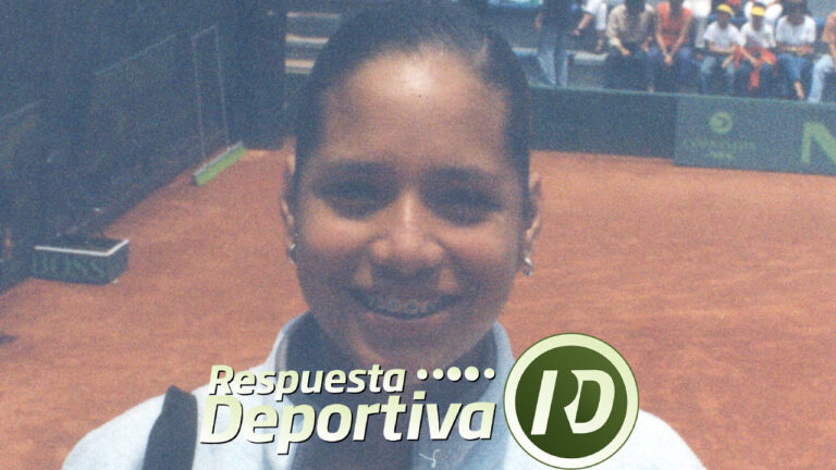 FOTO DEL DÍA: JOYCE MARTINEZ EN COPA DAVIS 2001