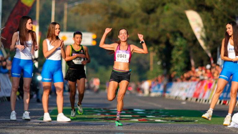 Isabel Oropeza Vázquez, bicampeona del Medio Maratón Atlas Perdura.