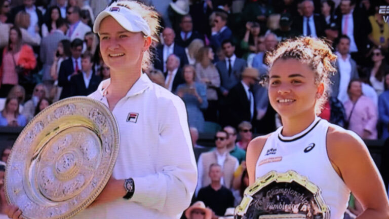 BARBORA KREJČÍKOVÁ MONARCA DE WIMBLEDON